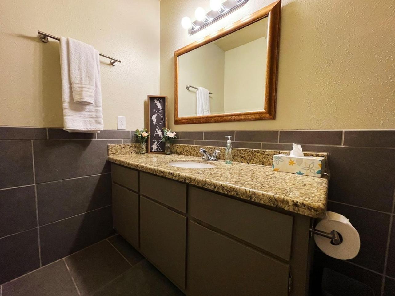 Brilliant & Beautiful Bnb Apartment! B College Station Extérieur photo